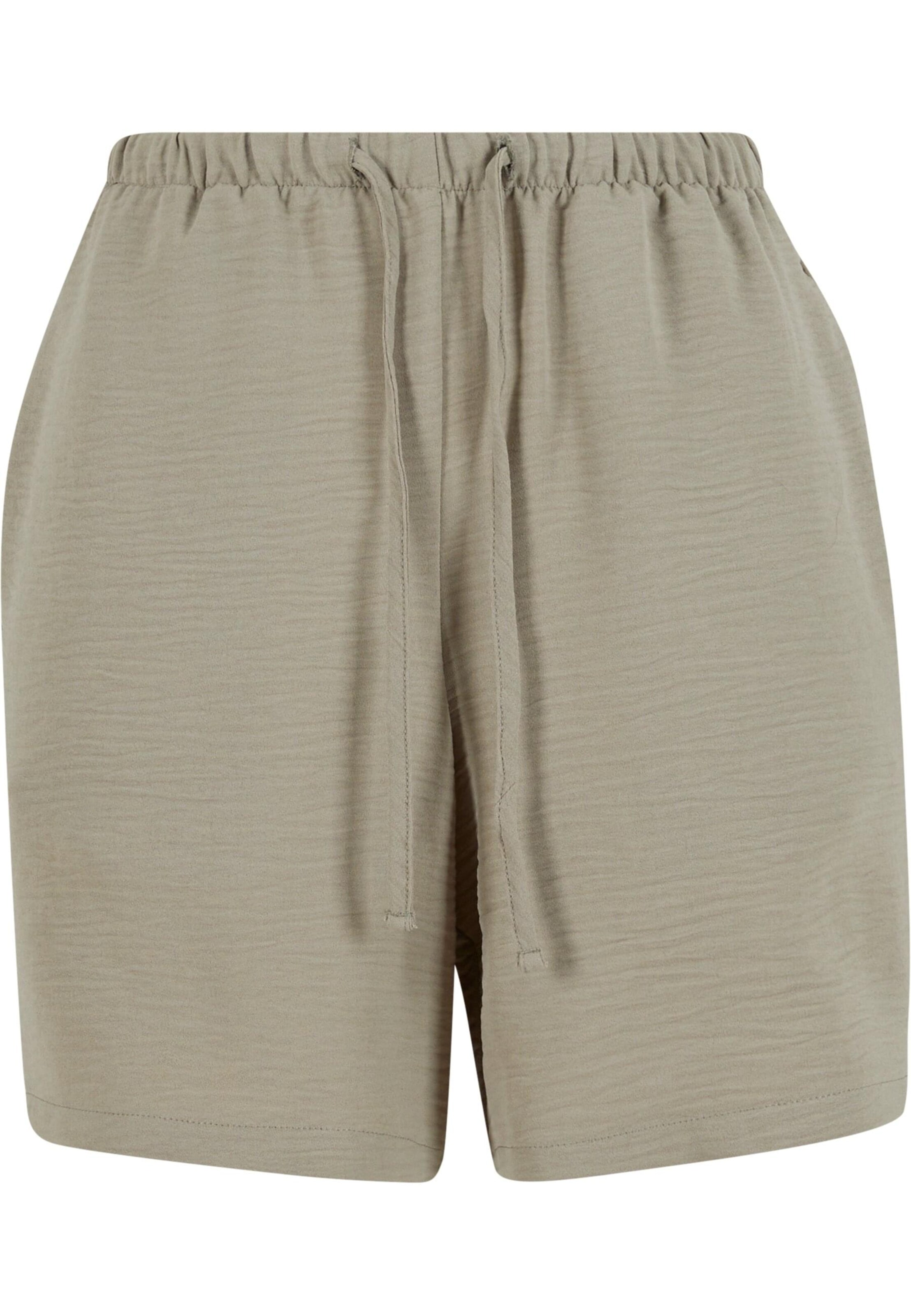 Urban Classics Regular Shorts in Grün: Vorderseite