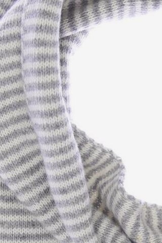 ADELHEID Schal oder Tuch One Size in Grau