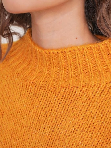 Pullover di MixRay in giallo