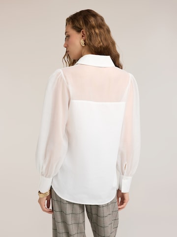 MOTIVI Blouse in White