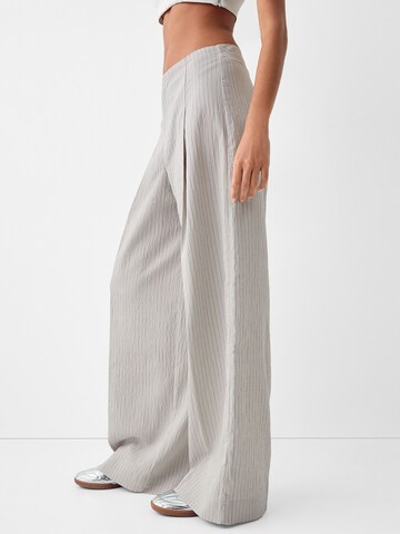 Bershka Wide Leg Hose in Grau