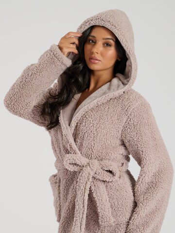 Loungeable Dressing Gown in Beige