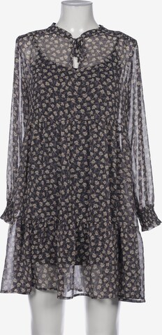 Mavi Dress in M in Grey: front