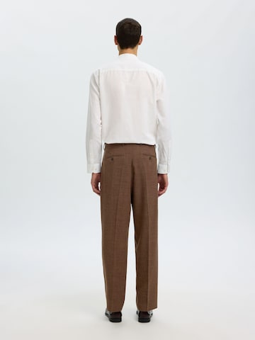 SELECTED Regular Pantalon in Bruin