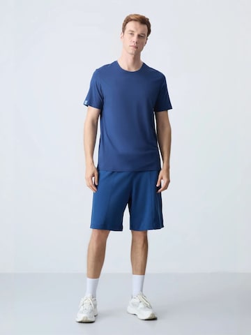 Tommy Life Regular Shorts in Blau