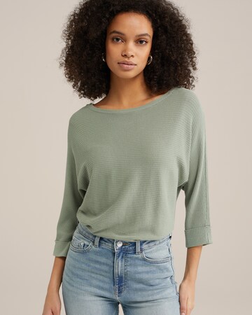 WE Fashion Sweater in Green: front