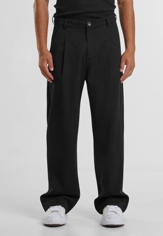Loosefit Pantaloni con pieghe 'Tahlo' di 2Y Studios in nero: frontale