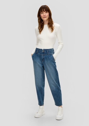 Tapered Jeans con pieghe di s.Oliver in blu