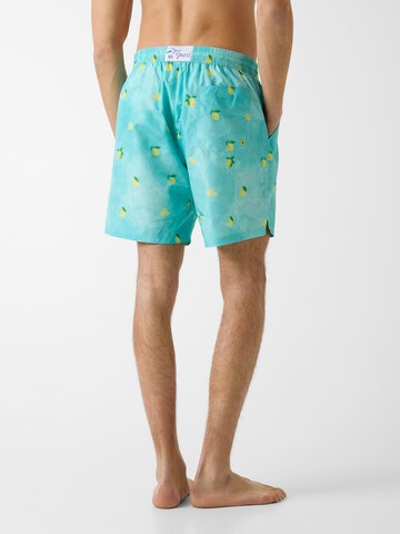 GUESS Badeshorts in Blau