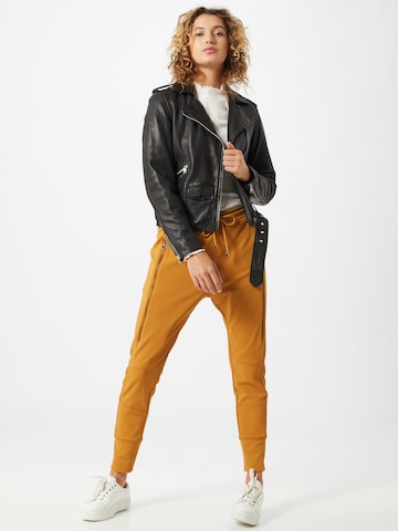 MAC - Tapered Pantalón 'Future 2.0' en amarillo