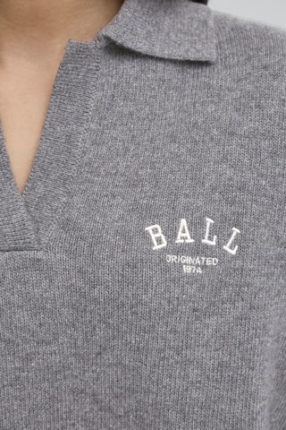 Ball Pullover 'Tardelli' i grå