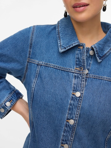 Abito camicia 'VMCFindo' di Vero Moda Curve in blu