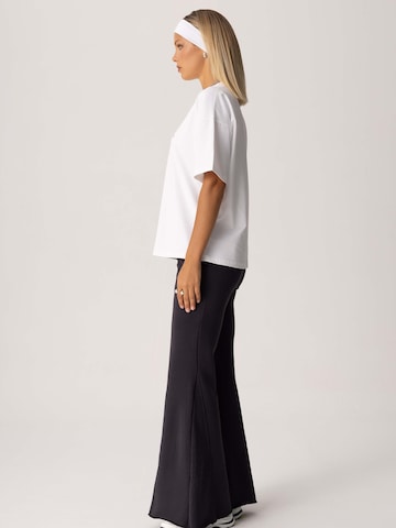 T-shirt FEMSSY en blanc