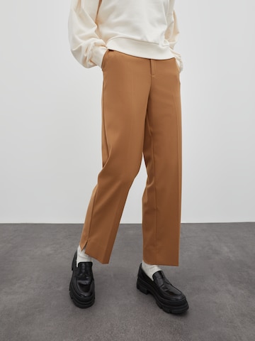 EDITED Regular Pants 'Jeanelle' in Beige: front