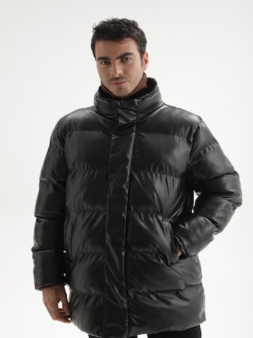 Veste d’hiver Antioch en noir : devant
