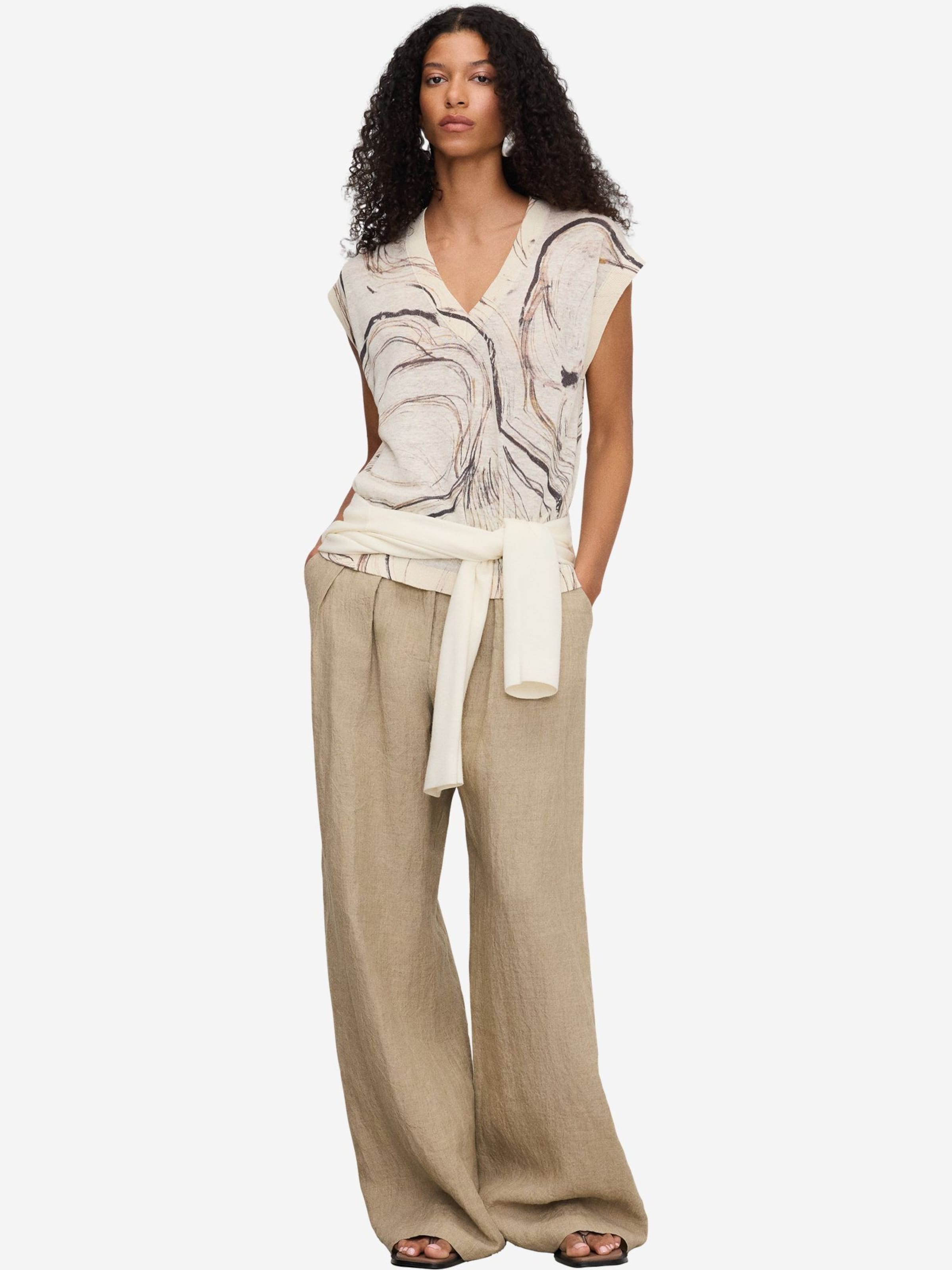 Gilet di Adolfo Dominguez in beige