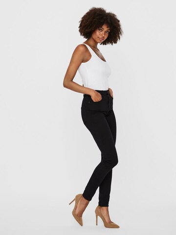 VERO MODA Top 'VMMaxi' w kolorze biały