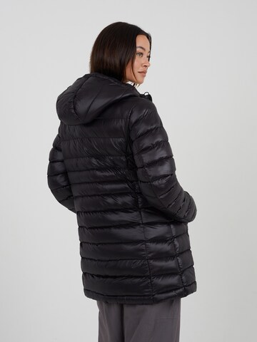 BRAVE SOUL Between-Seasons Coat 'Everett' in Black