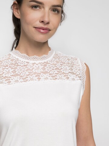 Blouse folklorique 'Beppa' SPIETH & WENSKY en blanc