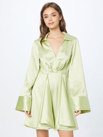 Robe NA-KD en vert : devant