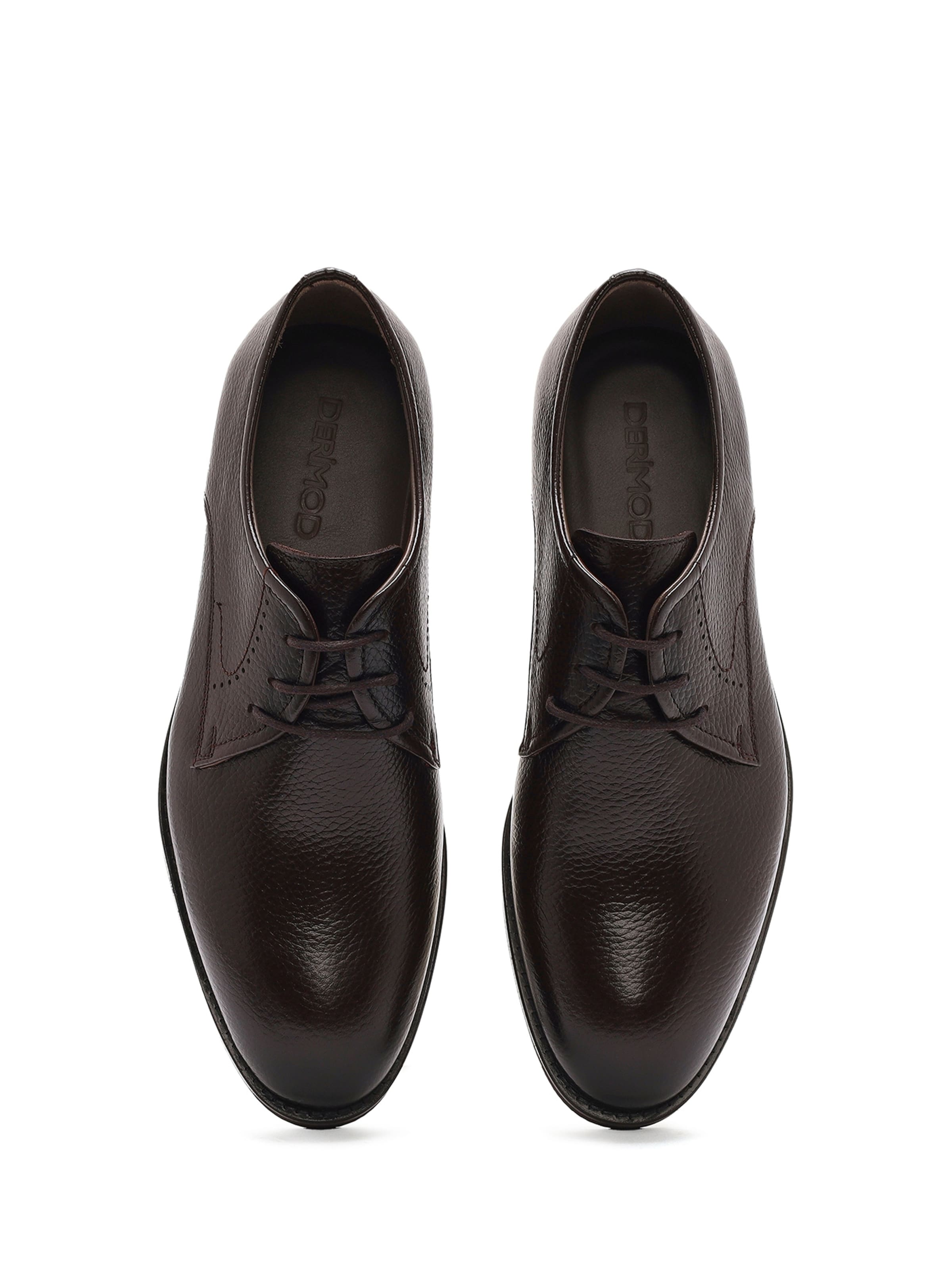 Scarpa stringata di Derimod in nero