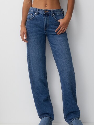 Pull&Bear Regular Jeans in Blauw: voorkant