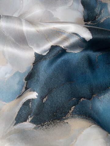 MayTree Scarf in Blue