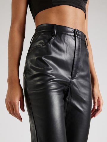 Nasty Gal - Regular Calças em preto