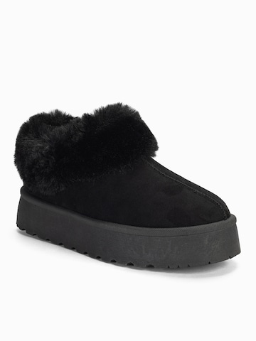 Island Boot Boots 'SATINE' in Schwarz: Vorderseite