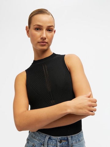 Top in maglia 'Bianka' di OBJECT in nero: frontale