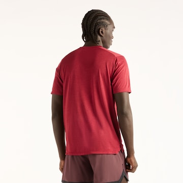 new balance Functioneel shirt 'RC Essential Graphic T-Shirt' in Rood
