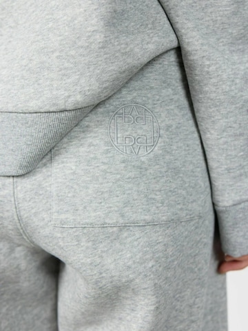 Levete Room Normalny krój Spodnie 'LR-NUKA 15' w kolorze szary