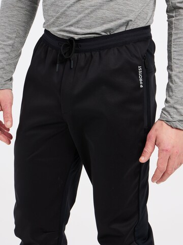 PROTEST Regular Hose 'PRTMACKAYE' in Schwarz