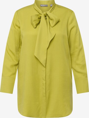 Ulla Popken Blouse in Green: front