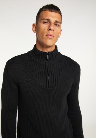 TUFFSKULL Sweater in Black