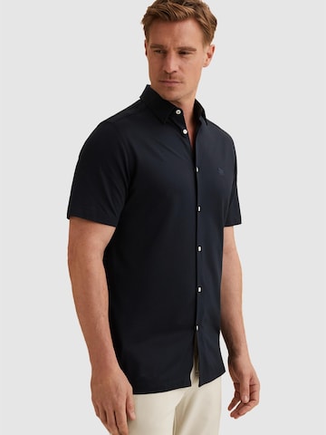 Regular fit Camicia 'Elevated Knit shirt with short sleeves' di VANGUARD in blu