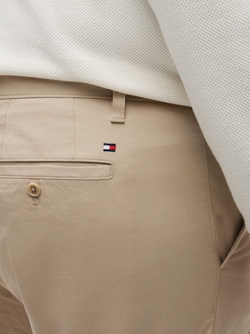 Tommy Hilfiger Big & Tall - regular Pantalón chino 'DENTON ESSENTIAL' en marrón