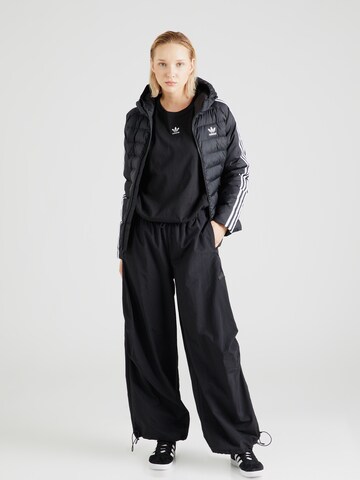 ADIDAS ORIGINALS Tussenjas in Zwart