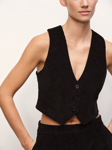 RÆRE by Lorena Rae - Colete em preto