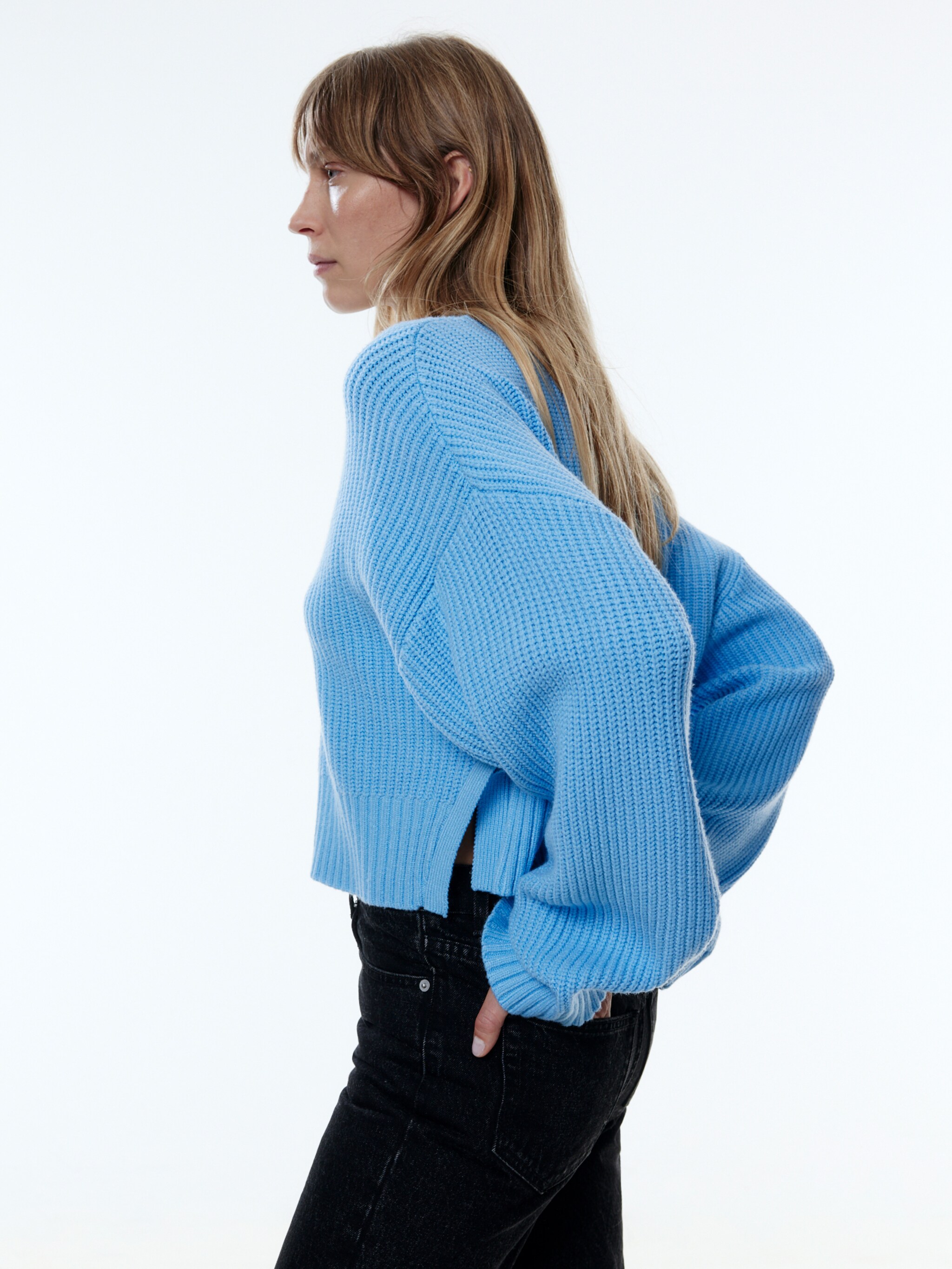 EDITED Produkte Strickjacke 'Zarifa' blau
