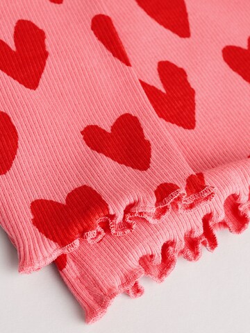 Next Set in Pink
