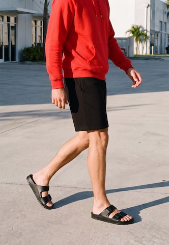 Urban Classics Regular Broek 'Essential' in Zwart