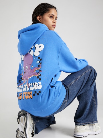 Sweat-shirt Eight2Nine en bleu