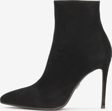 Kazar Boots in Black: front