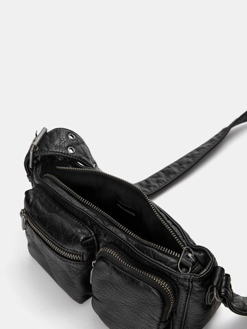 Pull&Bear Tasche in Schwarz