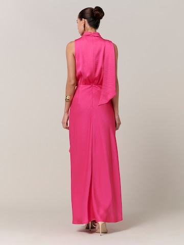 Sável Estélyi ruhák 'Kendall' - rózsaszín: hátul
