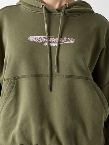 GUESS Sweatshirt in Green