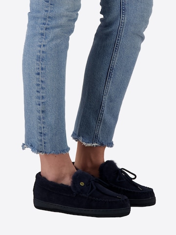 Warmbat Hausschuhe 'Koala' in Blau