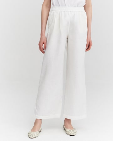 TATUUM Wide Leg Hose 'Smarta 1' in Weiß: Vorderseite