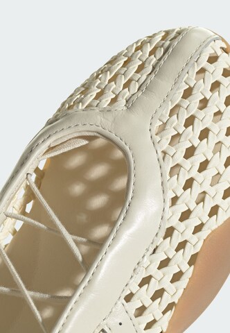 ADIDAS ORIGINALS Sneaker 'Taekwondo Mei' in Weiß